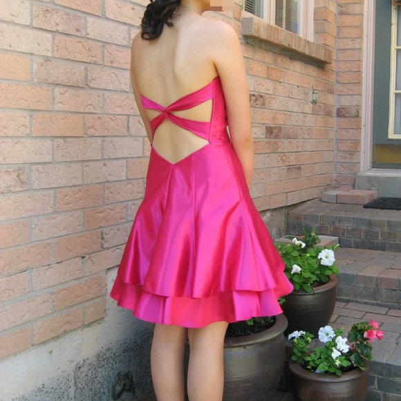 Sweetheart Strapless Prom Dress with Back Cutout - Picture 3 of 6